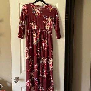 Girls extra large (14-16) floral dress with 3–4 sleeves